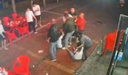 唐山打人爆料小伙被打视频,小伙被打视频揭露暴力真相